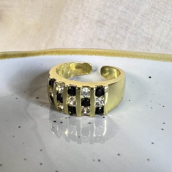 Anillo Baño oro Circones cristal y negro (250626-242)